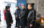 市城乡建委党组成员、副主任丛钢赴秀山看望慰问贫困群众 - 建设厅