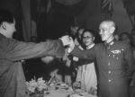 重庆珍档丨毛泽东和蒋介石“同居”的一天两夜 - 重庆晨网