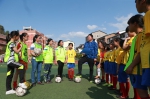 重庆大山里，还有一群留守女童踢球踢得这么好 - 重庆晨网