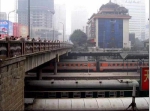 重庆珍档 | 六年前的今晨，沙坪坝火车站送走最后一班绿皮车 - 重庆晨网