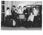 重庆珍档 | 又到毕业季，看看重师1979年学生毕业照，画风是多么的不同 - 重庆晨网