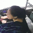 冒用老人卡坐公交被识破 年轻女子6次拽抢方向盘 - 重庆晨网
