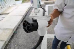 北碚首个电动汽车充电站投用 可8辆车同时快充 - 重庆晨网