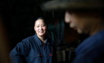 重庆这个女铁匠有点牛 抡锤打铁26年 - 重庆晨网
