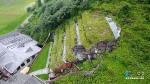 重庆金佛山草坪屋顶 似现实版“霍比特人”之家 - 重庆晨网