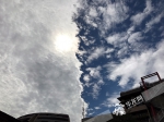 神奇！重庆天空被“一分为二” 一半是云一半是天 - 重庆晨网