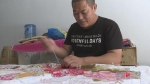 这个男人绣出24米长清明上河图 - 重庆晨网