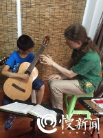 厉害！10岁男孩开古典吉他独奏音乐会，受邀赴瑞典参加艺术 - 重庆晨网