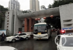 重庆市精神病院搬迁: 警车开道 726名患者顺利转移 - 民政厅