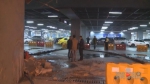火车北站停车库天花板垮塌 一辆轿车被砸 - 重庆晨网