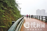 奇特！重庆有个挂在崖壁上的公园 - 重庆晨网