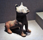 　　一月二十三日，在重庆中国三峡博物馆，“福犬迎春”展览展出的各种展品。记者 熊明 摄 - 重庆新闻网