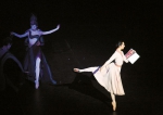 2月1日晚，中央芭蕾舞团原创芭蕾舞剧《敦煌》在重庆大剧院上演。记者 魏中元 摄 - 重庆新闻网