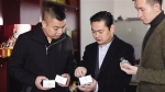 “墨水瓶”装酒主打童年情怀 销售转型成电商平台前三 - 重庆晨网
