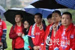 重庆斯威新赛季首次球迷开放日，  “大小摩托”与重庆球迷激情互动 - 重庆晨网