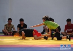 （图片故事）（11）乡村中学里的摔跤班 - 新华网