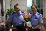 重庆55岁女侦查员即将退休仍在巡逻，曾是县局首位配枪女警 - 重庆晨网