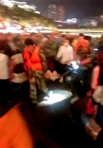 黔江区警民联手救起雨夜跳河轻生男青年 - 公安厅