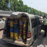 好险！面包车拉着一车香蕉水和油漆上路 - 重庆晨网