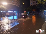 暴雨袭击主城 巴南部分路段积水淹过膝盖 - 重庆晨网