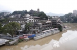 今年以来最大过境洪水通过重庆主城 两江交汇宛若仙境 - 重庆晨网