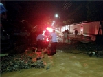 彭水警方抗洪抢险 转移救助千余受困群众 - 公安厅