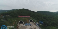 潼荣高速曾家山隧道9月底全线贯通 系全线最长隧道 - 重庆晨网