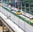 七月十一日，牛角沱嘉陵江大桥上游半幅已完成路面铺装、人行道栏杆和灯杆更换等。记者 张锦辉 摄 - 重庆新闻网