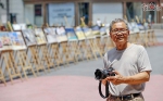 73岁老人拍上百套图片 记录重庆艺术体操运动员的冠军之路 - 重庆晨网