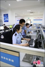 走近重庆反诈骗中心张宇 三个侧面读懂反诈民警 - 公安厅