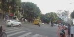 窒息操作又来了：男子开摩托车上路被查，非说是非机动车… - 重庆晨网