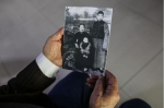 重庆大轰炸受害者：在骨灰里找到当年的弹片 - 重庆晨网
