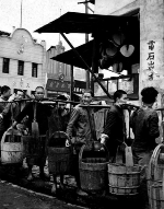 竹筒引水、苦力挑水，老重庆人吃水用水究竟有多少种方法？ - 重庆晨网