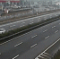 偏移、旋转、撞击……高速路惊险一幕全因驾驶员走神 - 重庆晨网