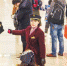 1月21日，重庆西站，钟洁在站台上引导旅客。首席记者 崔力 摄 - 重庆新闻网