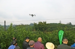 图为无人机给花椒喷药演示 - 农业机械化信息