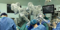 军医用机器人为重病新生儿手术获成功 - 重庆新闻网