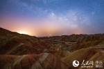 美爆了！重庆摄影师5年拍摄上千张“一带一路”星空照 - 重庆晨网