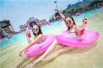 重庆玛雅海滩水公园清凉回归 万人比基尼一起粉红开浪 - 重庆新闻网