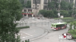 十字路口红绿灯因故障停摆 摩托车撞上出租车司机特重度烧伤 - 重庆晨网