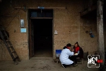 重庆大山里的“摩托村医” 随叫随到的“乡村120” - 重庆晨网
