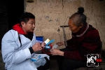重庆大山里的“摩托村医” 随叫随到的“乡村120” - 重庆晨网