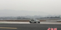 图为车辆正在试验场测试。刘相琳 摄 - 重庆新闻网