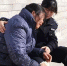 “我儿子是逃犯……”被重庆警方追踪的男子跑回湖北老家，母亲哭着带他自首 - 重庆晨网