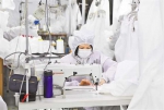 紧急复工生产核酸检测试剂盒、转型生产隔离衣……重庆企业战“疫”忙 - 重庆晨网
