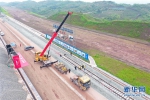 （经济）（3）重庆铁路枢纽东环线进入全线铺轨施工阶段 - 新华网
