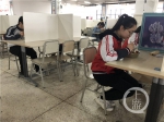 金溪中学的学生在食堂就餐(4496612)-20200420131210_副本.jpg - 重庆晨网