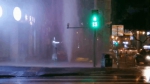 三轮车驶上人行道 撞出一个“喷泉” - 重庆晨网