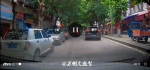 盲目超车撞了个底朝天！司机：“还好还好……” - 重庆晨网