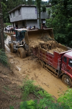 新华社 | 黔江遭暴雨袭击 多个乡镇道路、农作物受灾 - 重庆晨网